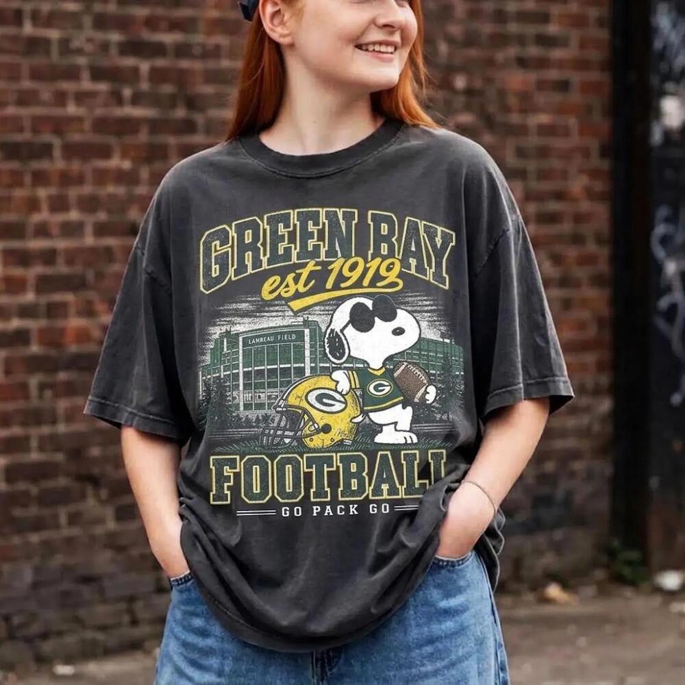 Green Bay Football Retro Game Day Fan Gift Tee